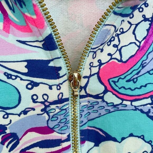 Lilly Pulitzer Killian Popover in Pink Tropics Print Ruffle Half Zip XS Pink Blu - Picture 4 of 8